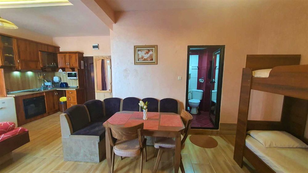 помещения под наем на центъра на града стаи, студия  и офиси