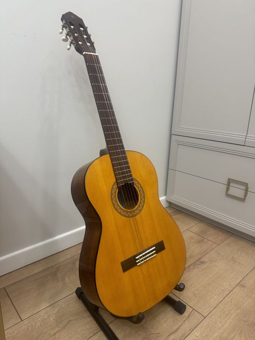 гитара Yamaha C40