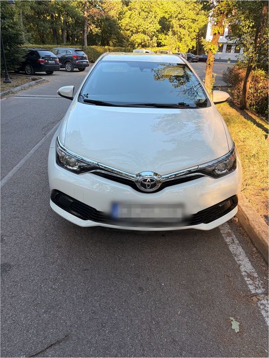 Toyota Auris, 2017 г., 1.3 бензин