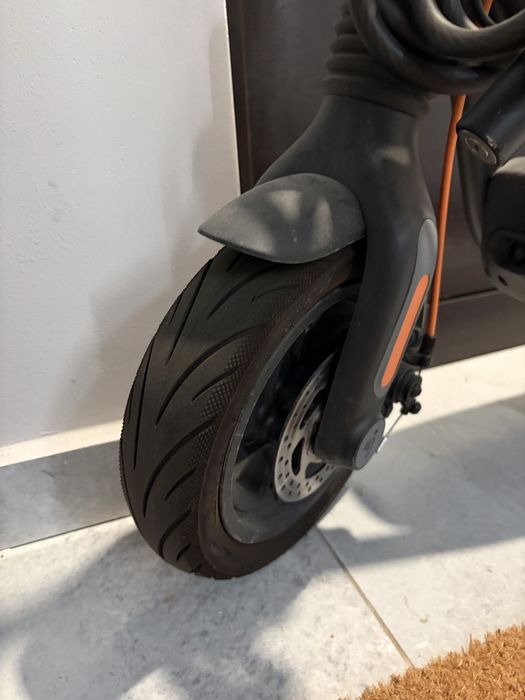 Тротинетка-Segway-Ninebot