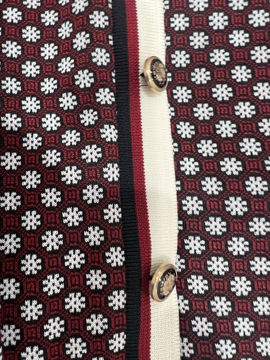 Продам платье новое качественное