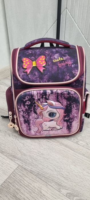 Продам рюкзак для девочки