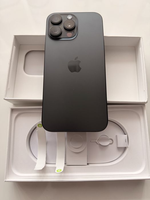 iPhone 16 pro max 256 gb 100% baterie