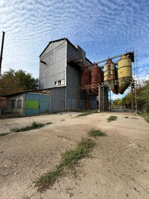 Platforma industriala cu cladiri de inchiriat