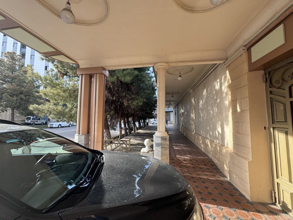 Uy sotiladi 6.5 sotok uchastka