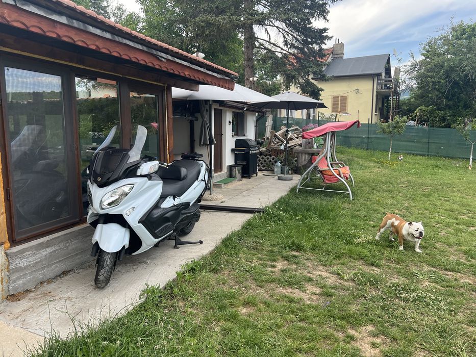 Suzuki burgman 650 executive