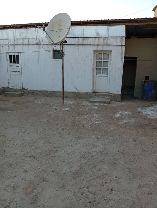 Ховли сотилади озодлик кучаси