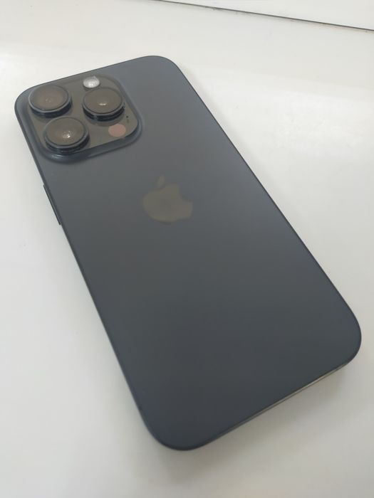 Iphone 15 pro 256гб 87%