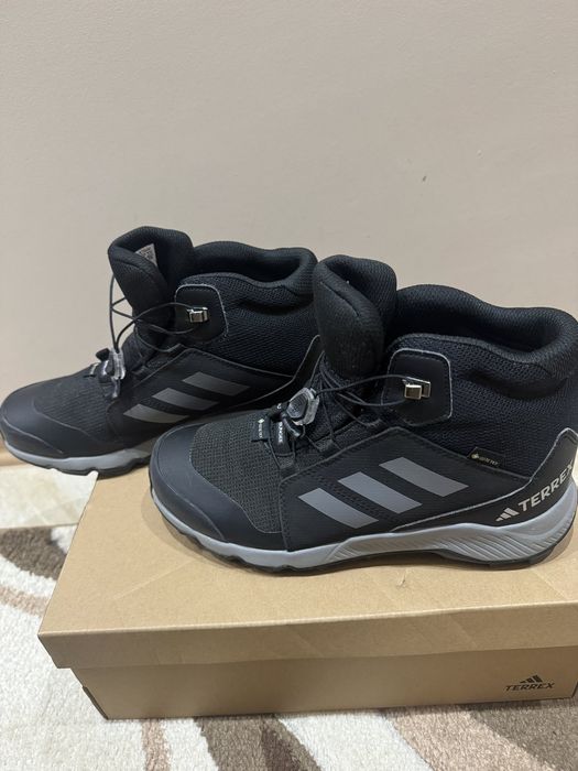 Детски туристически обувки Adidas Terrex Mid Gtx K