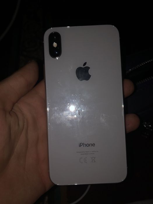 Iphone x silver.