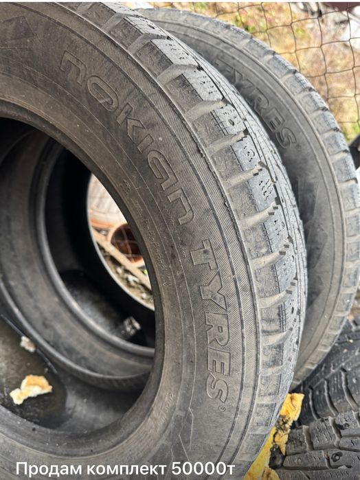 Продам шины в хорошом состояний.