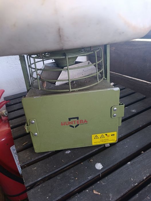 vand hranitoare automata cu butoi 50 l