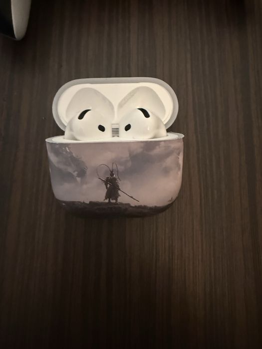 Airpods 4 продам оригинал