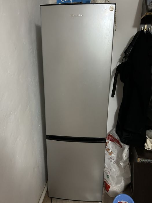 Холодильник сатылады