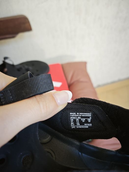 Сандали Nike номер 35