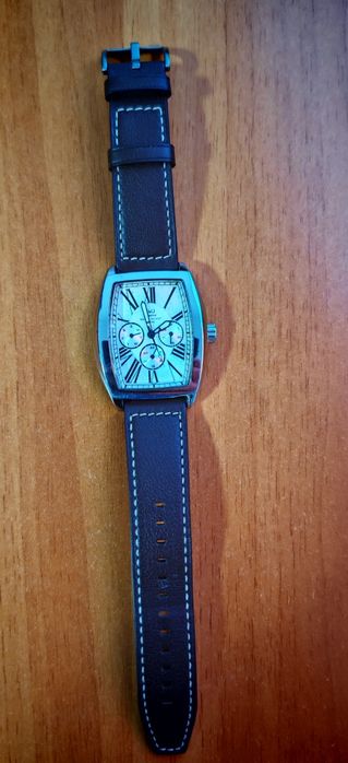 Vând ceas mâna Q&Q