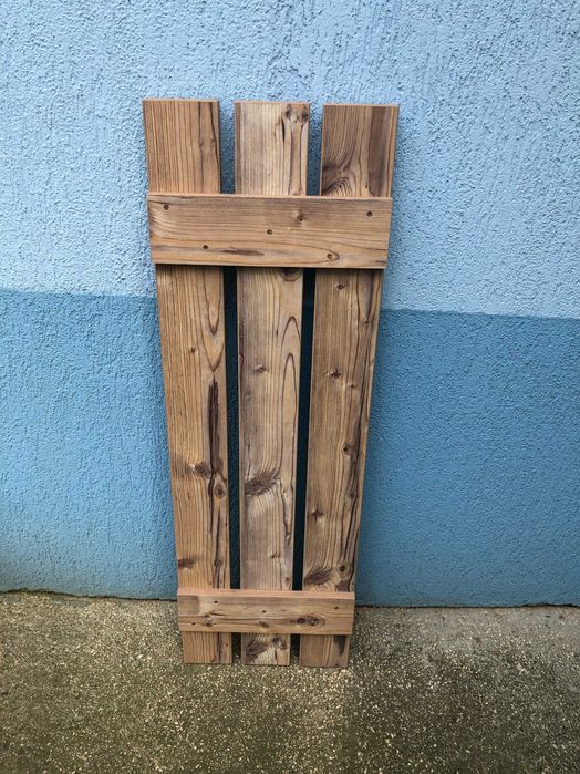 Cuiere PAL culoarea stejar, NOI, 6 agatatoare, simple, elegante