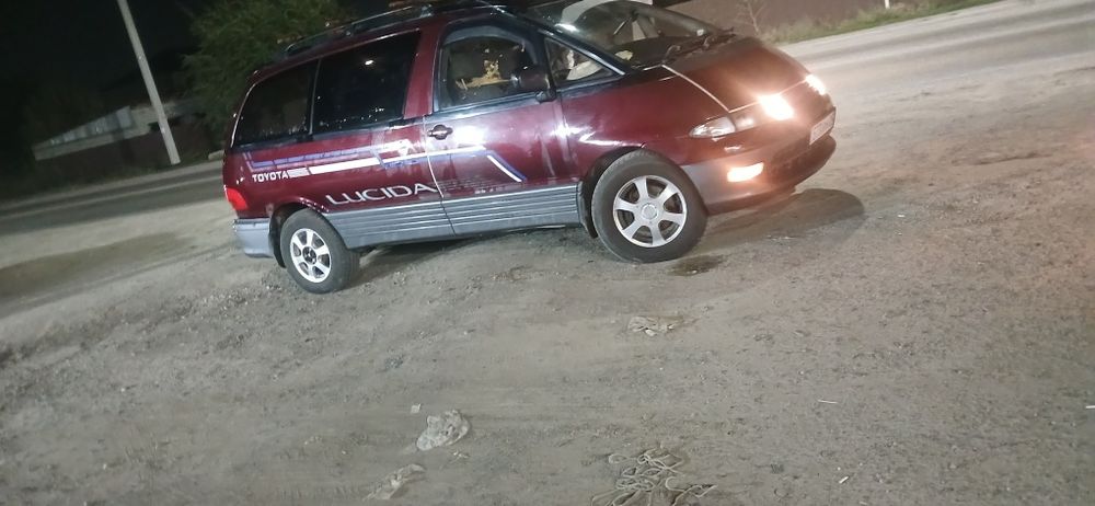 Продам семейное авто