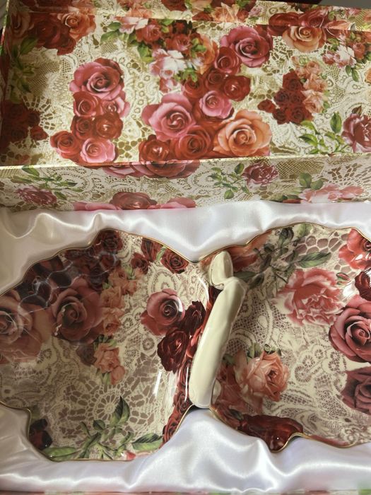 ЧИСТО НОВ Порцеланов съд