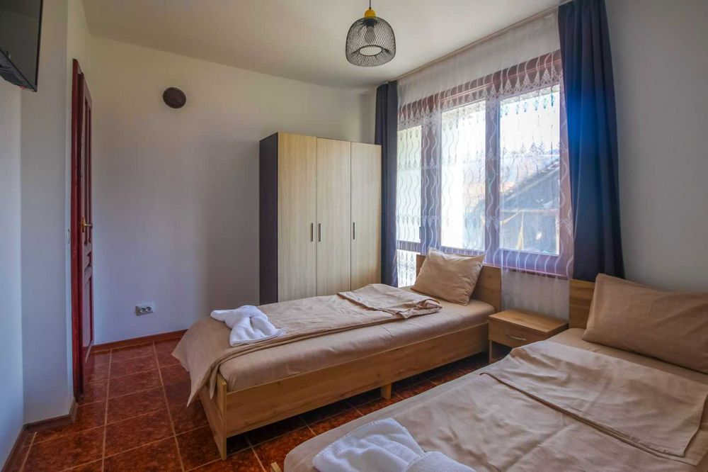 Дава се под наем Етаж от къща в Сапарева баня - 100 кв.м за 102 € - Снимка #3