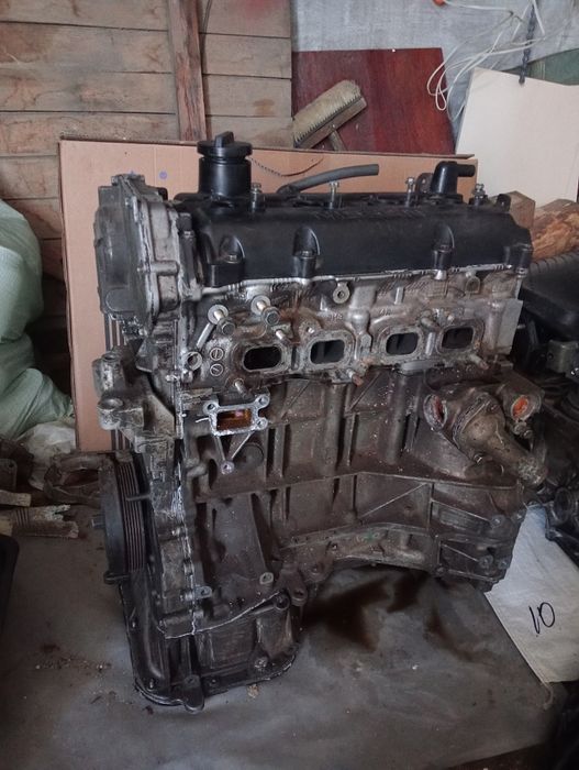 Двигатель в сборе и есть разобранный.