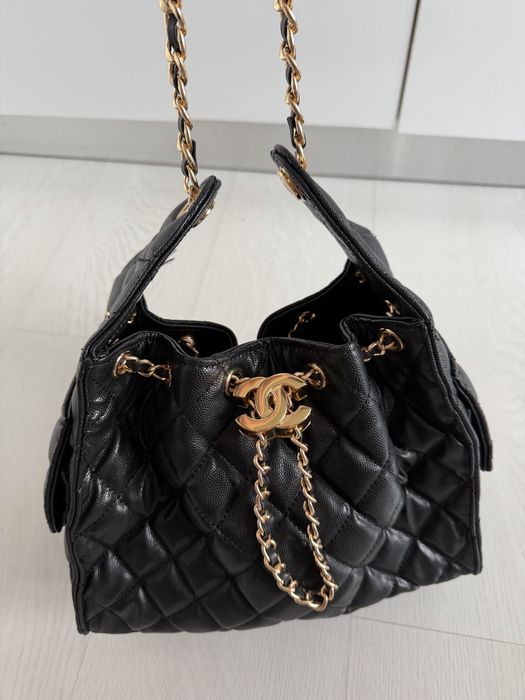 Кожена чанта  CHANEL 25