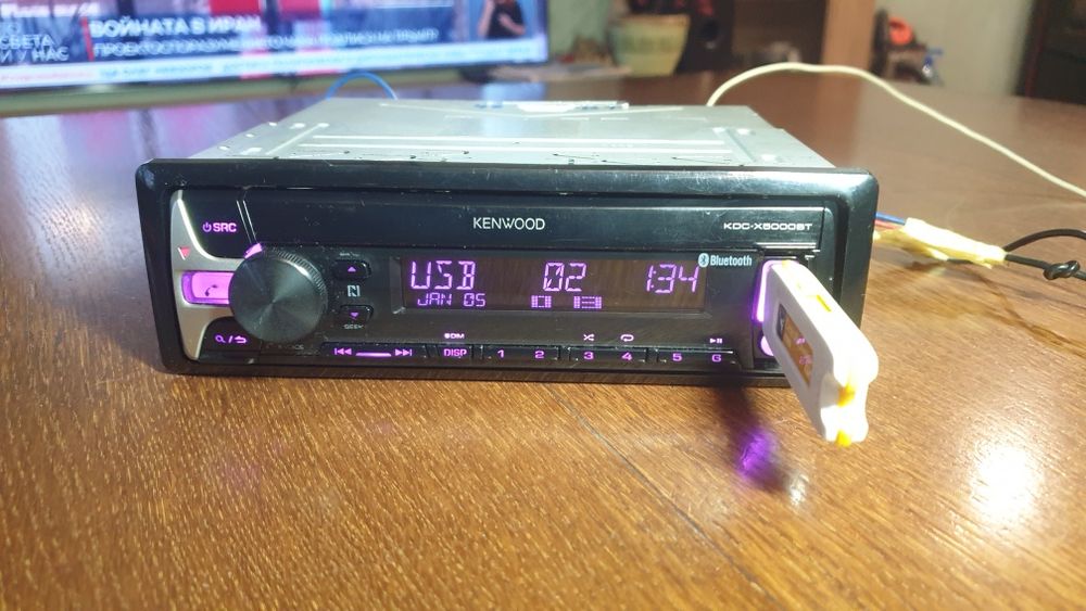 Авто радио плеър музика за кола Кенуулд Kenwood CD MP-3 USB AUX Bluetooth Блутут Цветове