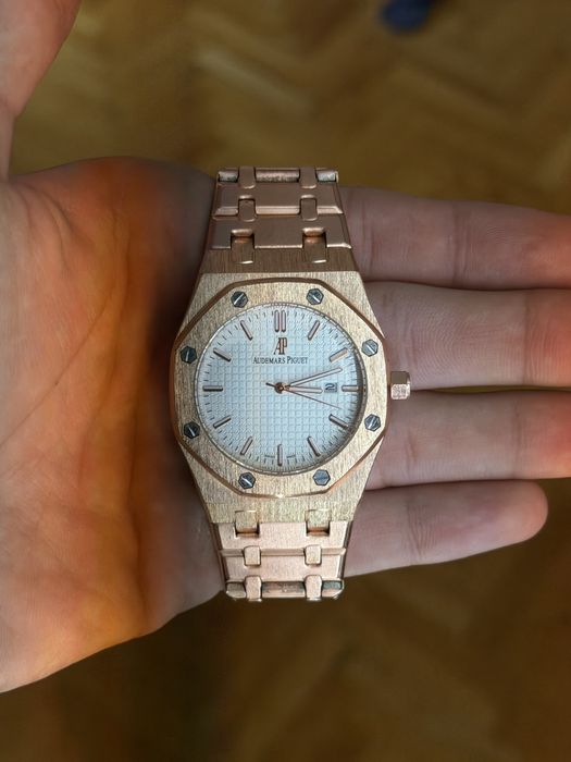 Royal Oak Frosted Gold