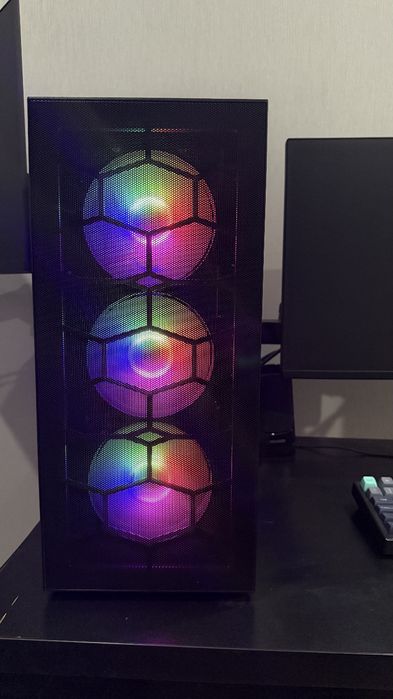 Компьютер с RTX 4060 и с полным комплектом