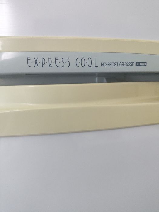 Холодильник  LG "no- frost"