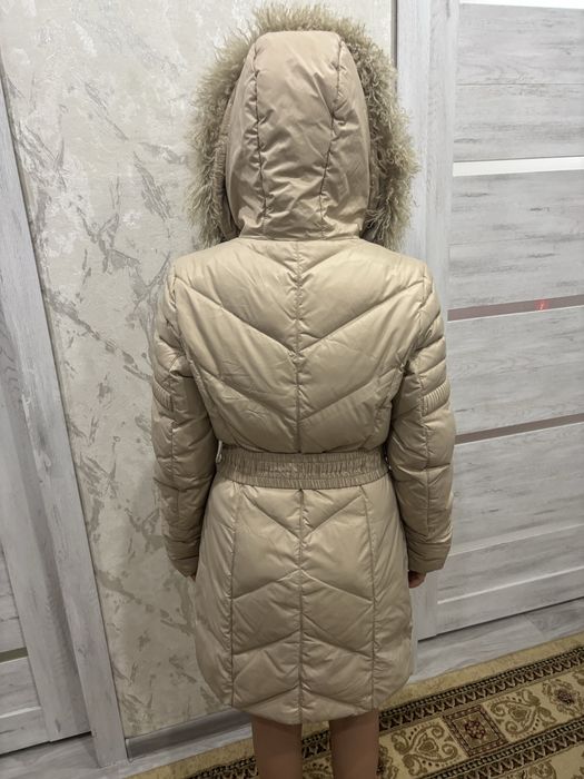 Продам куртку женскую