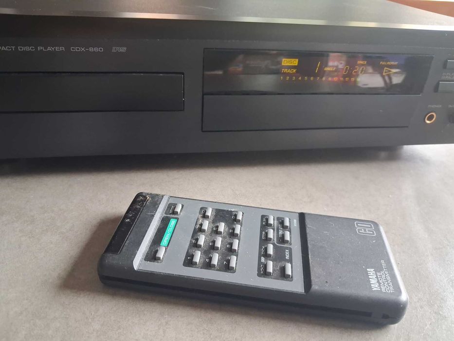 Yamaha CDX-860 cd player