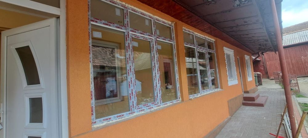 Vând geamuri și uși de termopan noi și second hand
