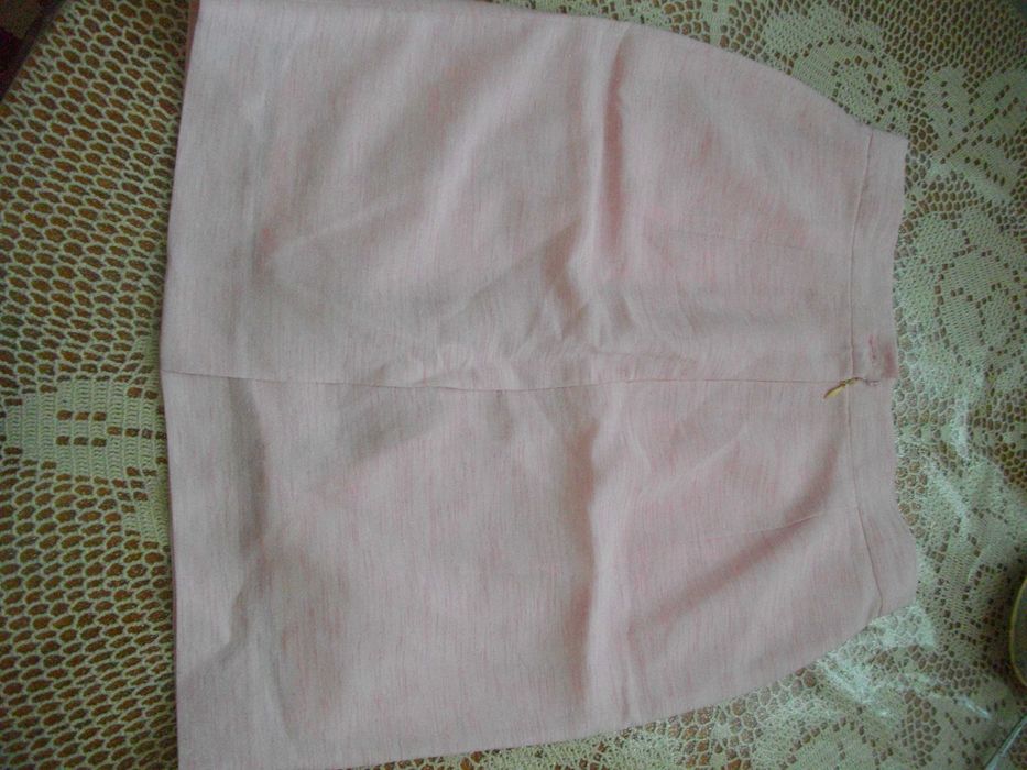 Дамско ново костюмче розово с къс ръкав