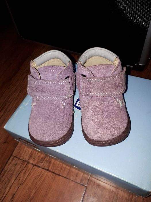 Продам ботиночки Chicco, р.18