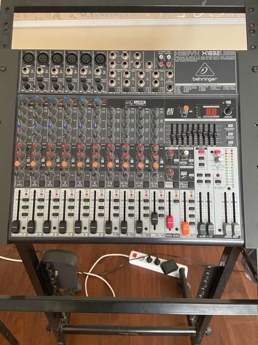 музыкальные пульты управления фирмы BEHRINGER