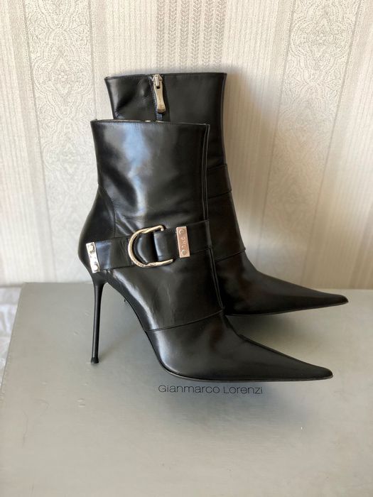 Полусапожки на шпильке