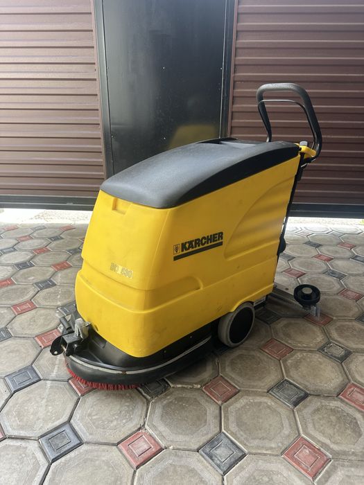 Поломоечная машина Karcher BD 530