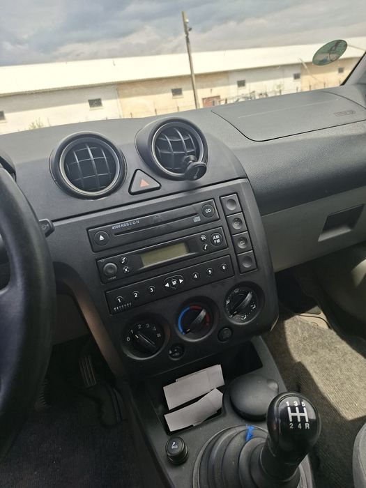 Vind Ford fiesta 1.6 gpl