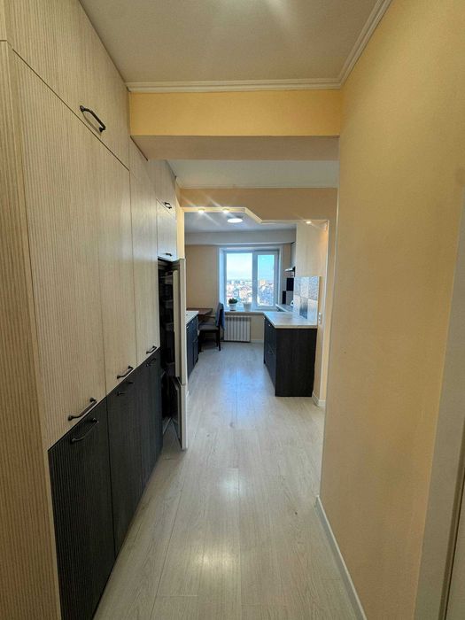 Продам квартиру Абая 135