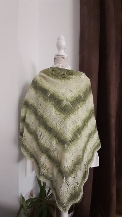 Șal tricotat din mohair