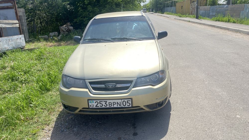 Продам DAEWOO NEXIA 2011