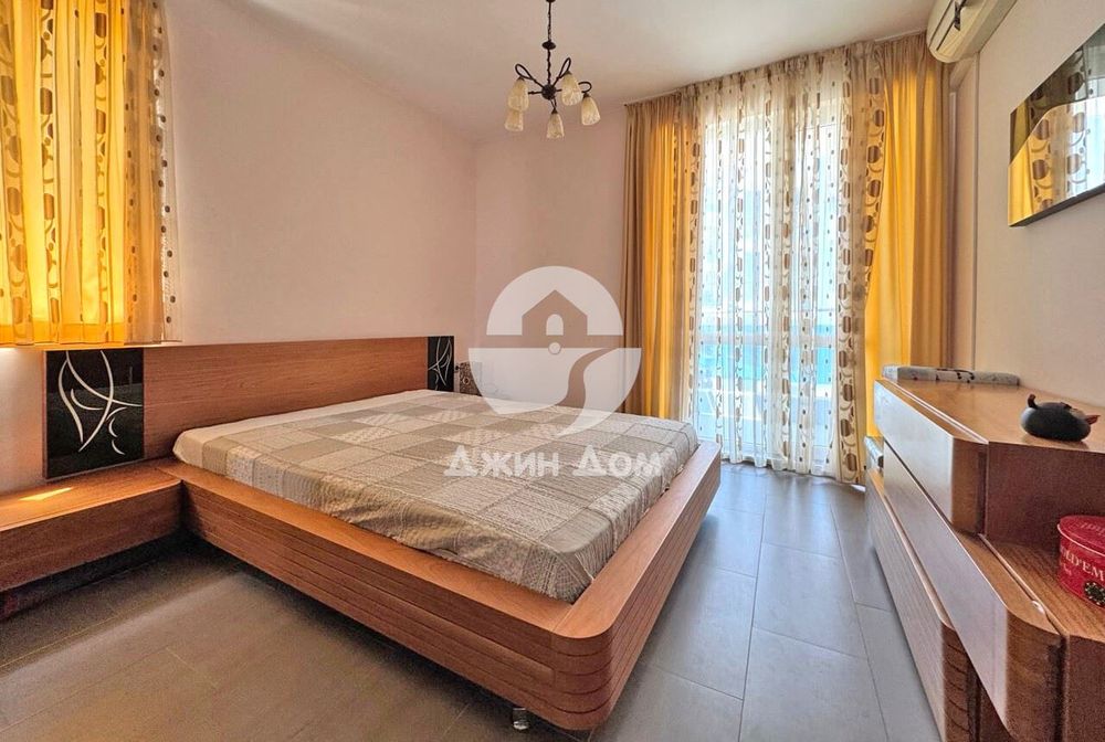 Продава се Тристаен апартамент в Несебър - 114 кв.м за 1036 €/кв.м - Снимка #8