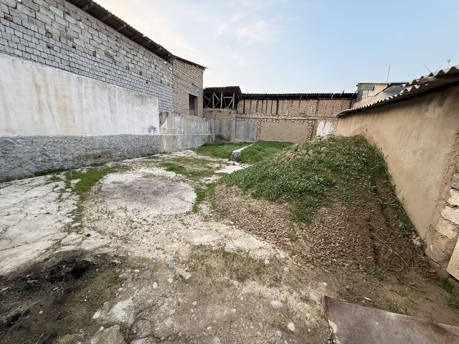 Shiribom mostdan 1km ichkarida yer sotiladi