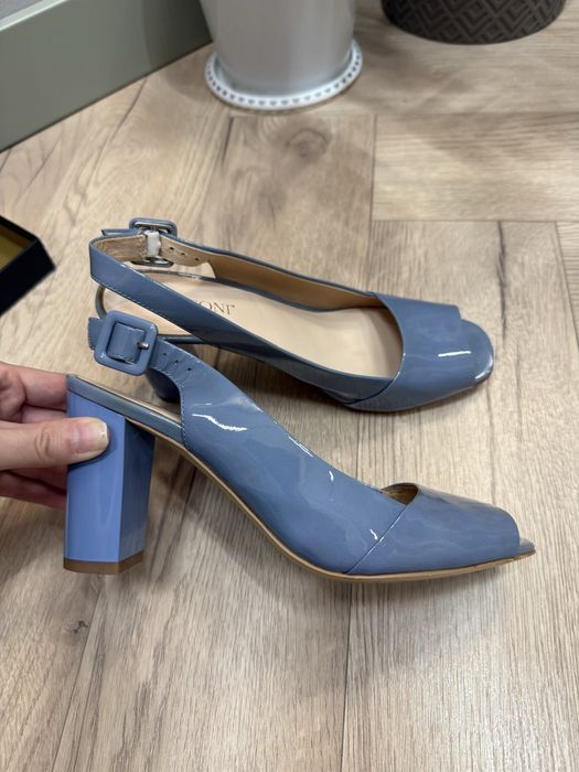 Продам летние босоножки