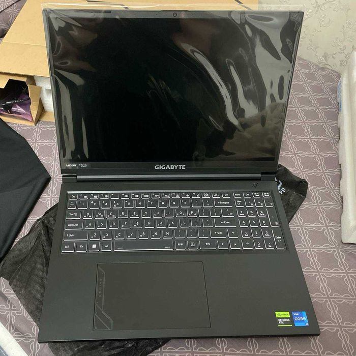 Новый игровой ноутбук GIGABYTE G6 RC56 / RTX 4060 / 16GB DDR5 / 1TB
