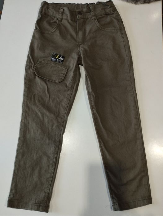 Продам брюки на мальчика р 122