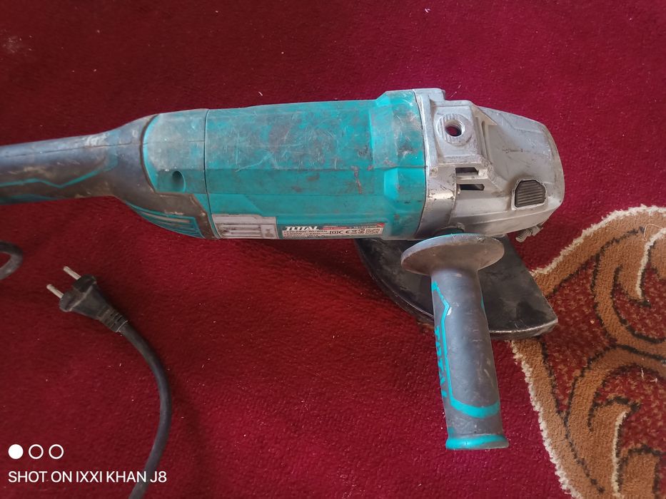 Болгарка total 230