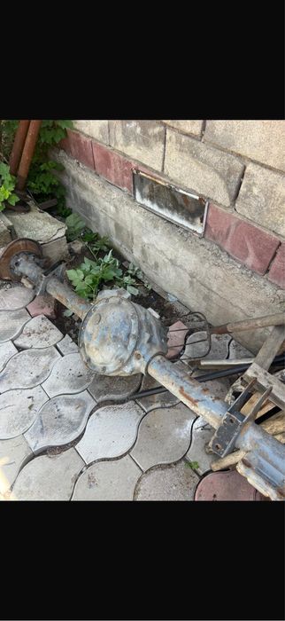 Задний пост на спринтер утконос