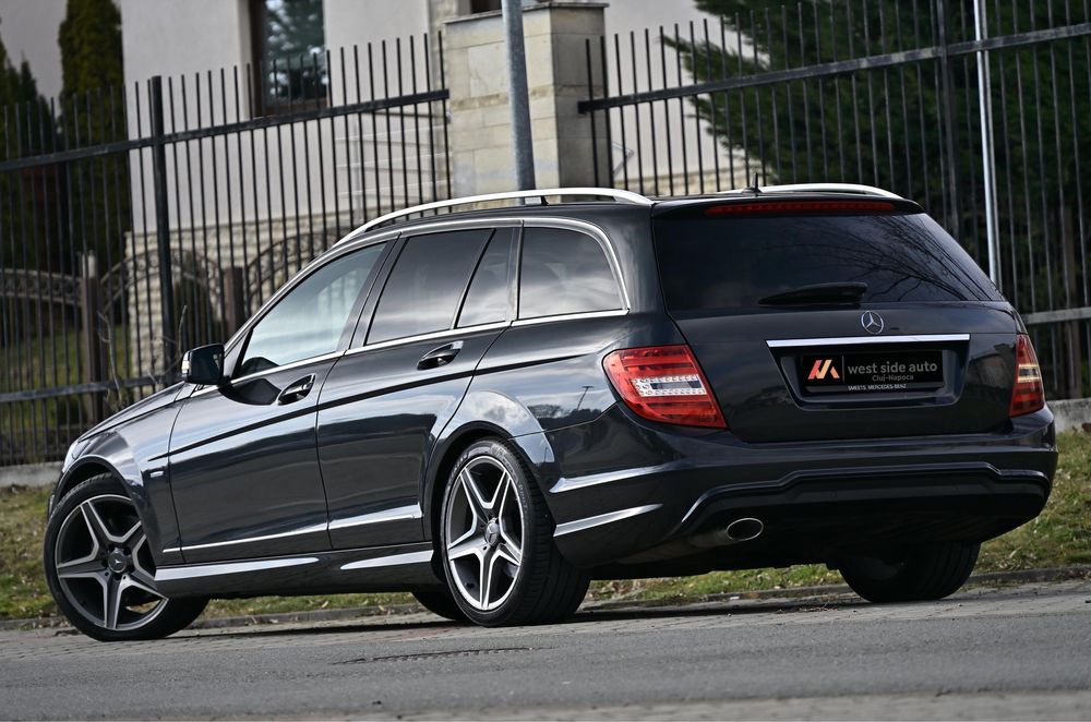 Mercedes C250 205cp - 4matic - AMG Sport   - 7G Tronic - Manufaktur